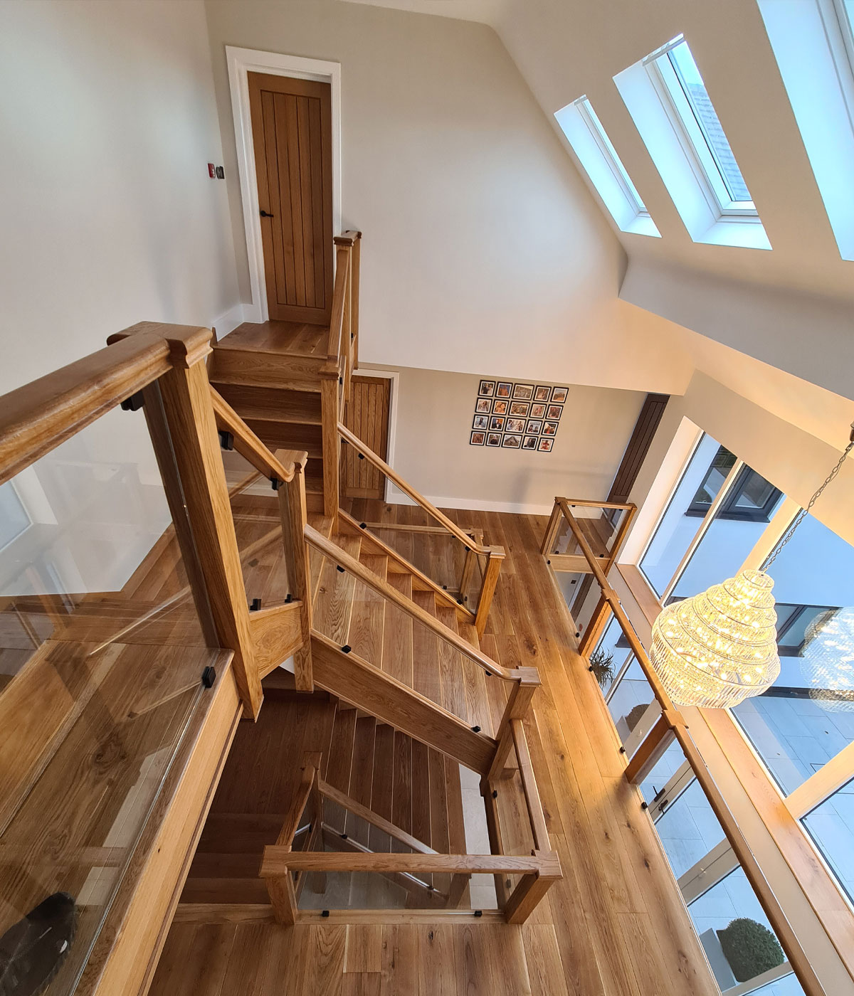 LJF_Service_Staircase_Mobile
